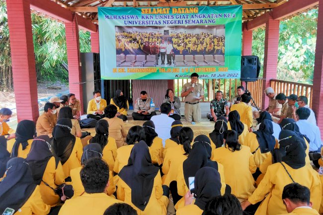 Penyambutan KKN Mahasiswa Universitas Negri Semarang Giat Angkatan Ke-2 di Sungai Poitan Desa Jagalan Kecamatan Karangnongko