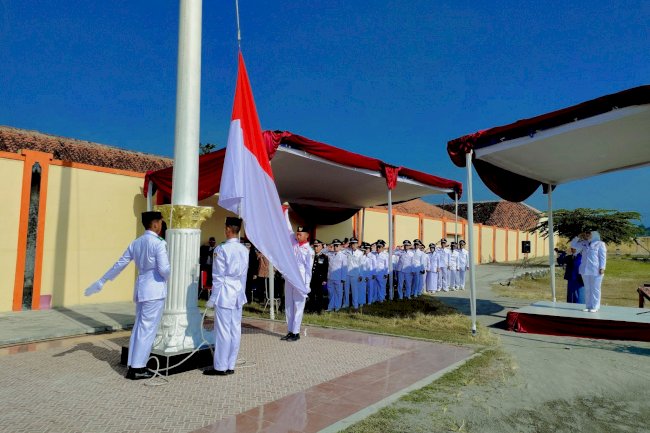 Upacara Bendera HUT ke-80 Kemerdekaan Republik Indonesia Tingkat Kecamatan Karangnongko
