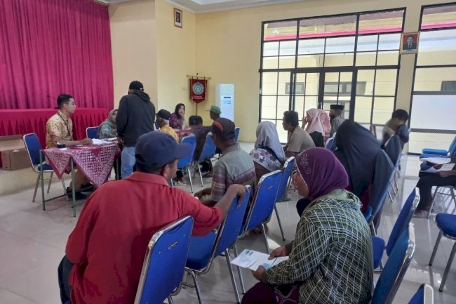 Penyaluran Kartu Keluarga Sejahtera bagi KPM di Kecamatan Karangnongko