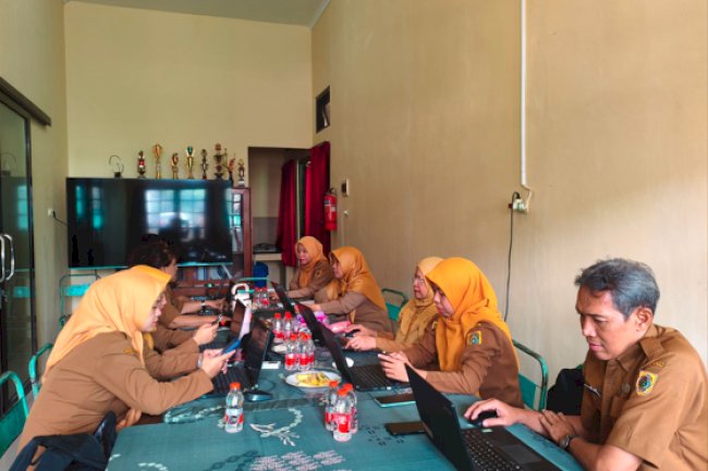 Evaluasi SAKIP Tahun 2025 di Kecamatan Karangnongko