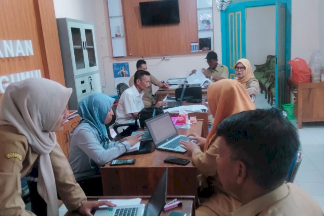 Monitoring Percepatan Pengajuan Dana Desa Tahap II di Desa Gumul dan Karangnongko