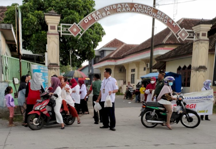ASN Kecamatan Karangnongko Berbagi Takjil