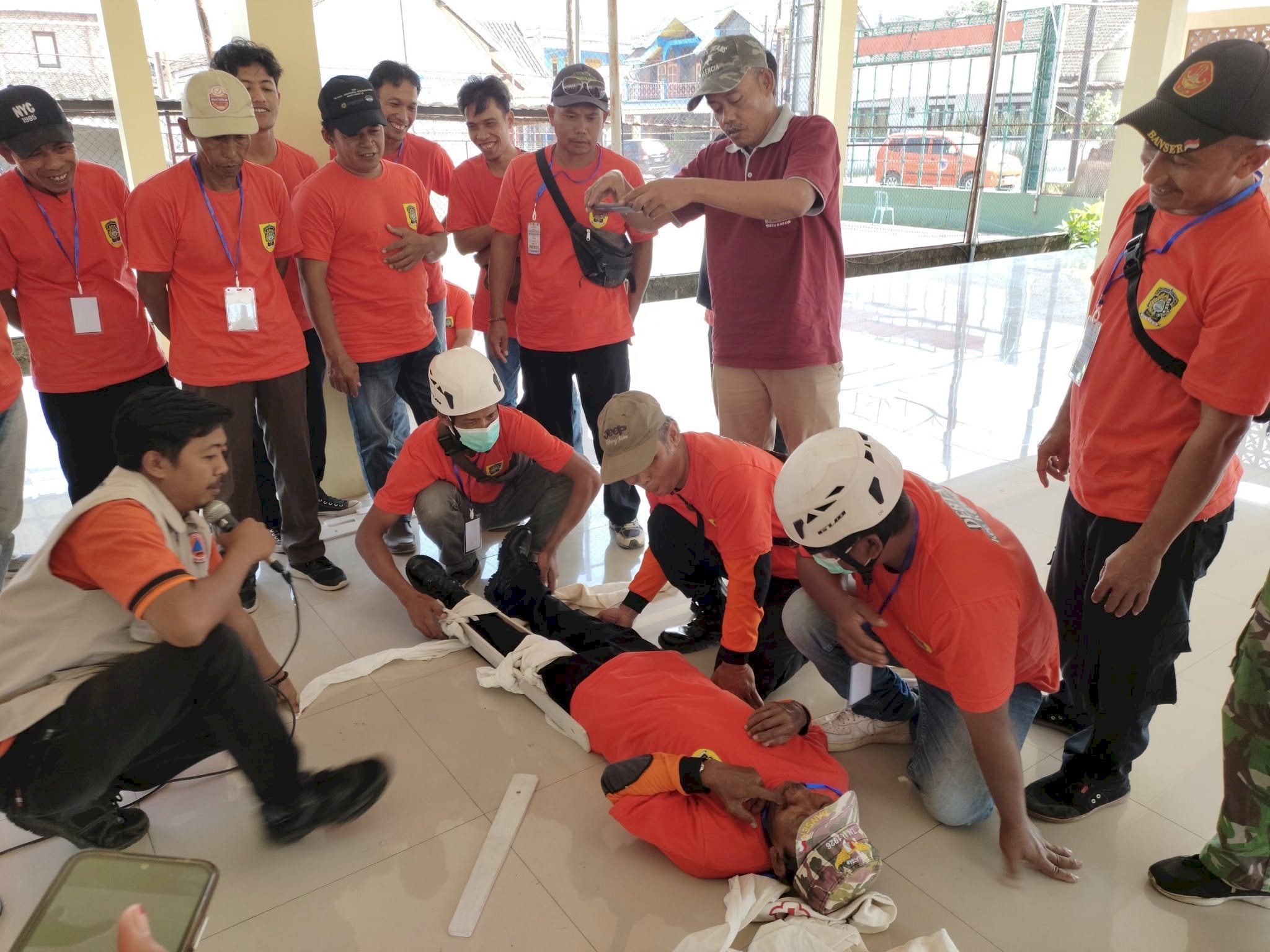 Hari Kedua Pelatihan Destana Fokus pada Pembentukan Tim Relawan dan Simulasi Penanggulangan Bencana