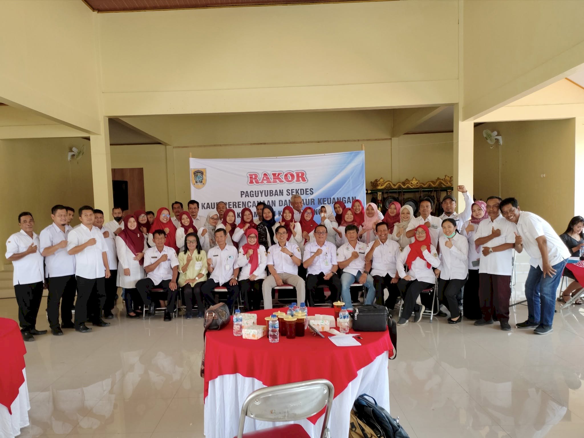 Halal Bi halal Paguyuban Perangkat Desa se-Kecamatan Karangnongko Pererat Silaturahmi dan Sinergi Kerja