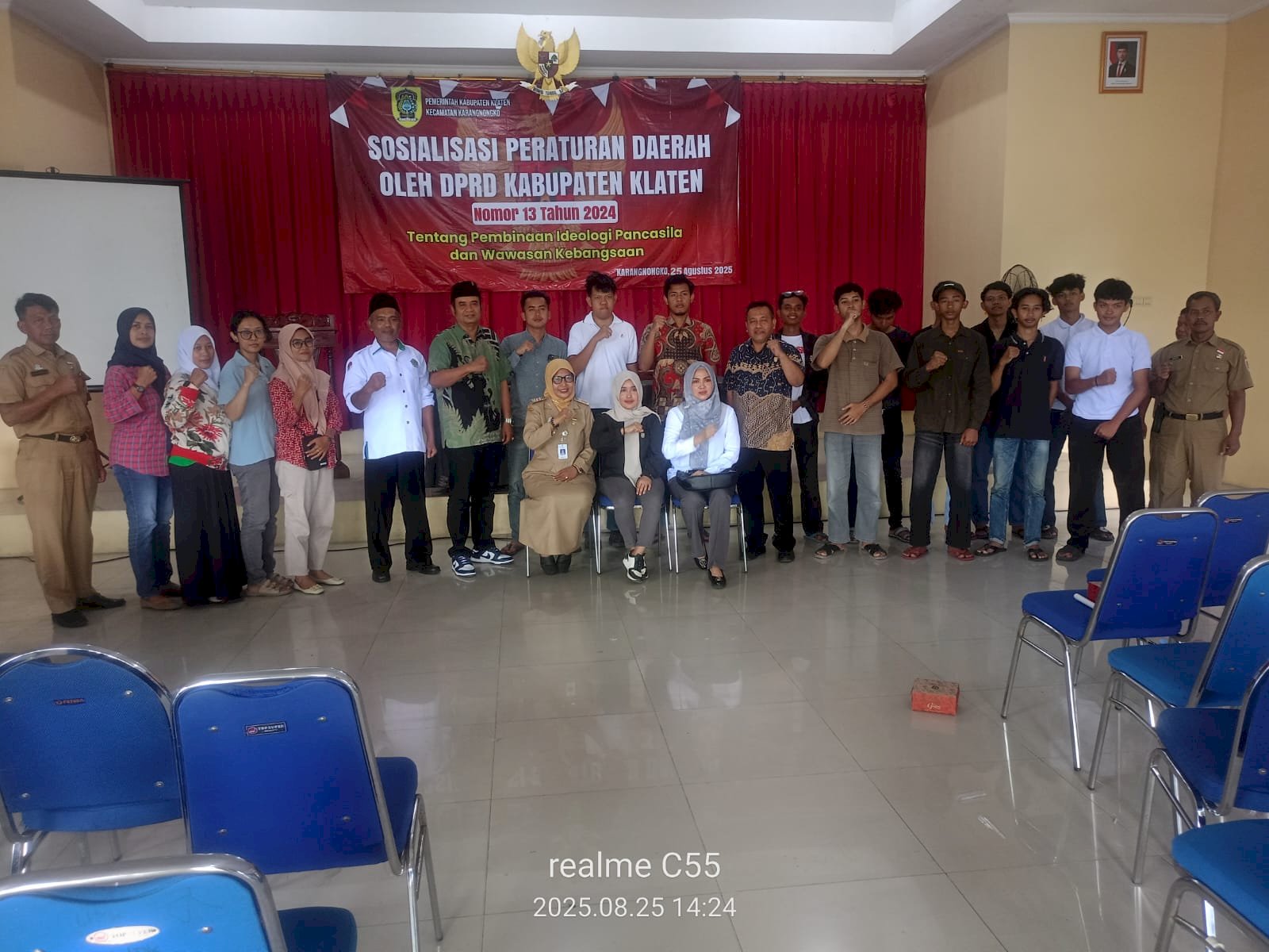 Sosialisasi Perda Ideologi Pancasila dan Wawasan Kebangsaan di Kecamatan Karangnongko