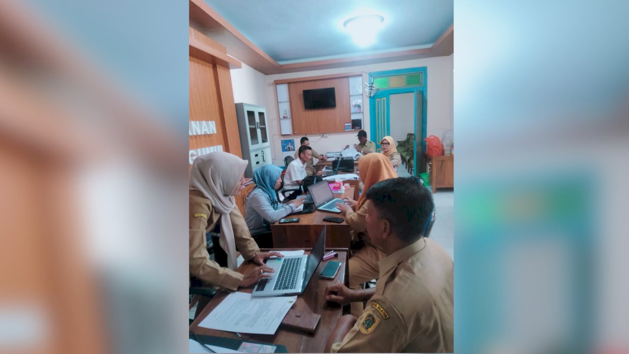 Monitoring Percepatan Pengajuan Dana Desa Tahap II di Desa Gumul dan Karangnongko