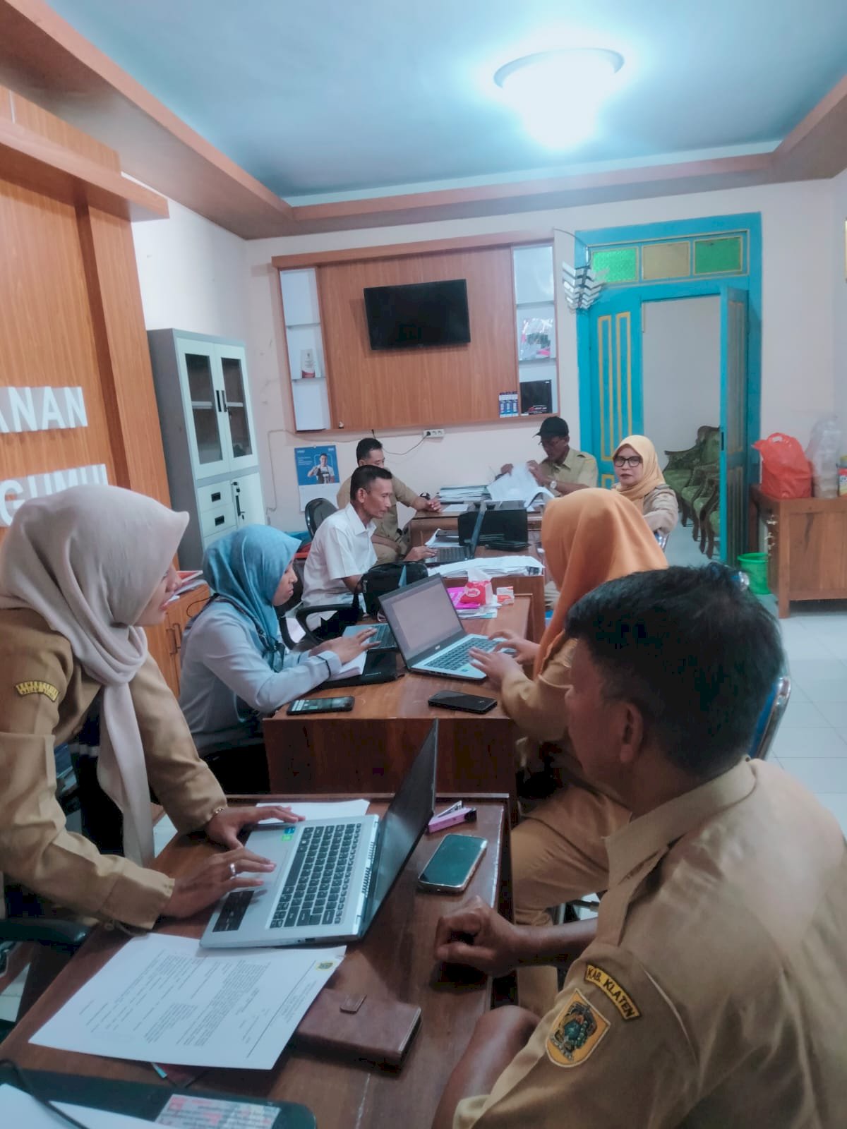 Monitoring Percepatan Pengajuan Dana Desa Tahap II di Desa Gumul dan Karangnongko