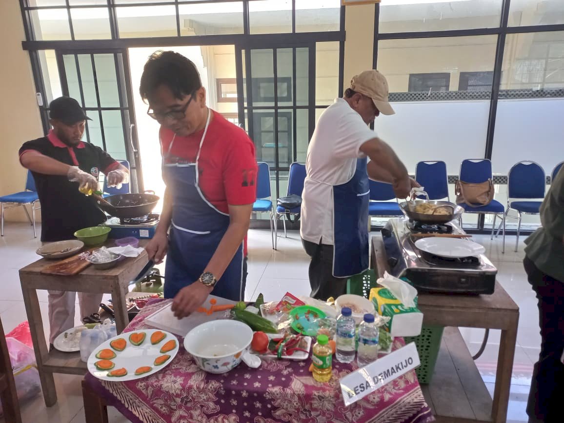 Lomba Memasak Antar Kepala Desa se-Kecamatan Karangnongko